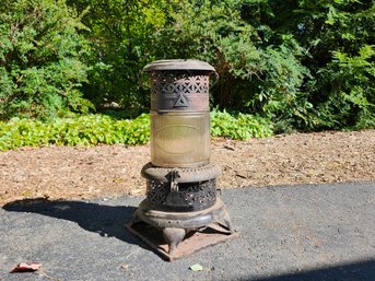 Vintage Perfection Kerosene Heater With Pyrex Glass Globe