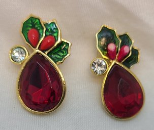 Wonderful Pair Of Vintage Avon Christmas Earrings