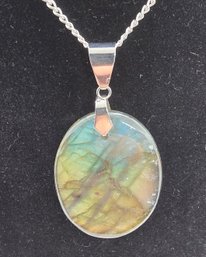 Labradorite Pendant Necklace In Silvertone