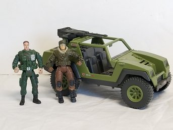 Vintage 1984 G.I Joe  Attack Vehicle 4647 VAMP Hasbro W/ Figures