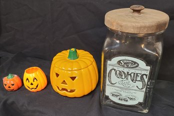 Cookie Jar With Assorted Pumpkins