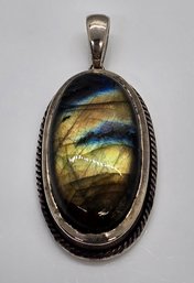 Pretty Labradorite Pendant In Sterling Silver