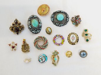 Lovely Selection Of 17 Vintage Various Style Brooches & Pins