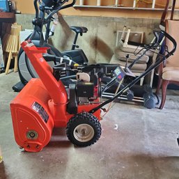 Heavy Ariens 524 Snow Blower Electric Starter Model No: 932036. GAR