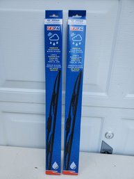 New Pair TRP Premium Year Round Wiper Blades - 22' J Hook W/ Universal Adaptor (Lot 1)