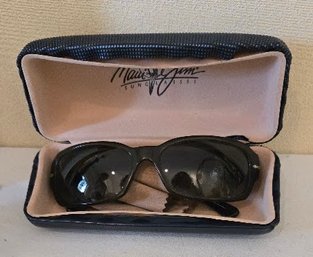 Maui Jim Black Sunglasses With Case