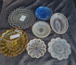 ASSORTED GLASSWARE SMALL PLATES