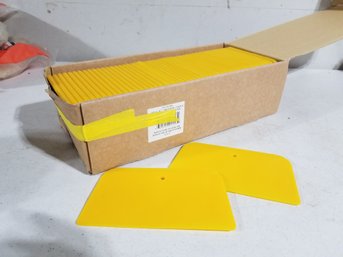 Yellow 6' Plastic Spreader, Box Of 100