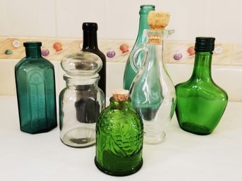 Great Selection Of Various Size & Style Vintage Green & Clear Glass Bottles (lot I)