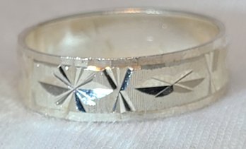 Sterling Silver Size 8 Gorgeous Diamond Cut Ring Ring ~ 2.14 Grams