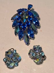 Vintage Jeweled Brooch Pin With Matching Clip-on Earrings By Vogue