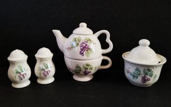 Vintage Pfaltzgraff Ceramic Tea For One Set, Salt & Pepper Shakers And Sugar Bowl With Lid