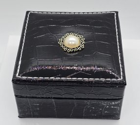 Faux Pearl Black Crocodile Pattern, Faux Leather Mini Travel Jewelry Box