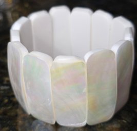 Handcrafted Mother Of Pearl With Resin Stretch Bracelet