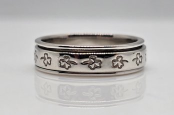 Size 6 Clover Sterling Silver Spinner Ring