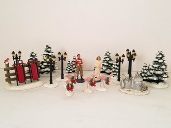 Hawthorne Miniatures & Department 56 Accessories - Boxes Included  (lot 1)