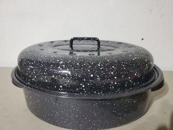 Vintage Black & White Speckled Graniteware Lidded Roasting Pan