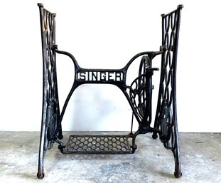 An Antique Cast Iron Singer Sewing Machine Base - Beautiful Garden Table!