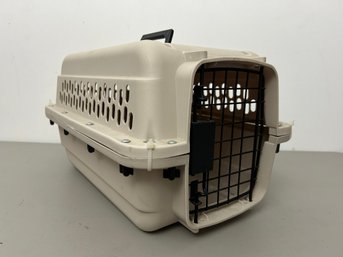 Small Pet Carrier (2 Of 2)