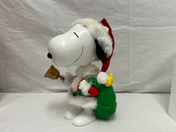 Snoopy Musical Table Piece