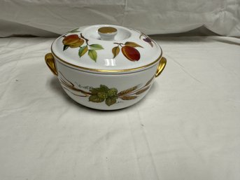 A Royal Worcester Porcelain Covered Dish