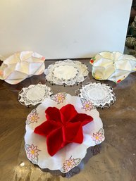 Valentines Or Christmas, These Are Linen Baskets And Doilies For Table Use.