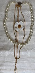 Lot Jewelry: Trifari Flower Brooch, Pearl Necklace Knotted, Gold Tone Chain, Sarah Coventry Pearl Necklace