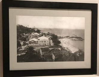 Black And White Porto Da Barra Beach Framed Print