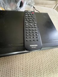 Toshiba DVD Player, With Remote Control
