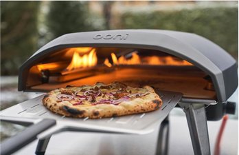 Ooni Koda  Gas Powered Pizza Oven And Tools * Retails $400