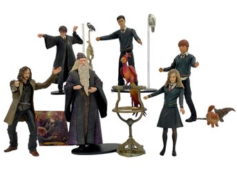 Harry Potter Movable Figurines & Single Trading Card- As Pictured