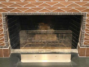 Blomus Glass Fireplace Screen  (W1)