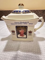 Queen Elizabeth Diamond Jubilee 1952-2012, Teapot