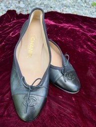 Chanel Size 36.5 Dark Navy With Black Toe Ballet Slipper Style Flats