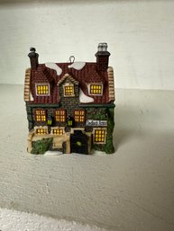 Department 56 Charles Dickens Series, Collectors Edition Dedlock Arms Ornament, 1994