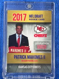 2017 Rookie Phenoms Patrick Mahomes II Gold Platinum Rookie Card #1   Only 2000 Made.