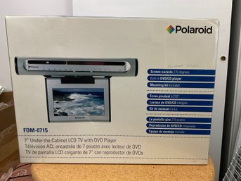 Polaroid 7' Under Cabinet TV/DVD Player