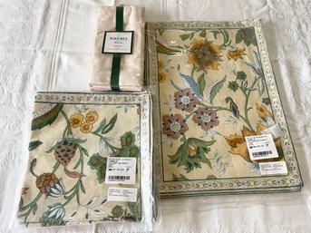 New Waverly Napkins (4), Gump's Placemats (6) &  Matching Napkins N(3)