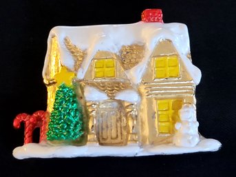 Perfect Vintage Winter Holiday House In The Snow Brooch