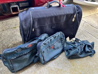 Luggage, 1 Large For Suits, 3 Small Carry On