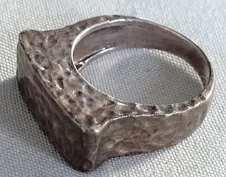Beautiful Vintage Pebbled Finish Sterling Silver Hammer Head Band Ring
