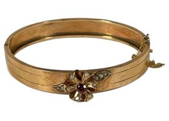 Victorian 14K Gold Hinged Bangle Bracelet Floral Motif With Red Stones 8.4 Grams