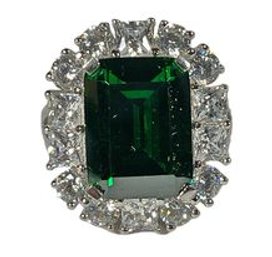 Beautiful Sterling Silver Dinner Ring Emerald Cut Emerald Green Stone Size 7