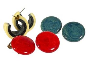 Three Pair 1980s Bakelite Plastic Earrings Ear Clips And Pierced`