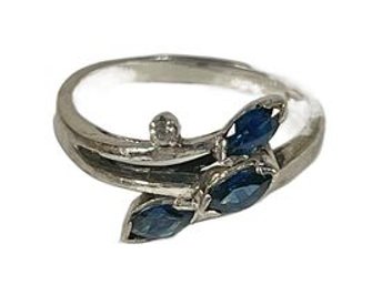 Sterling Silver 925 Ring Having Blue Stones Size 6