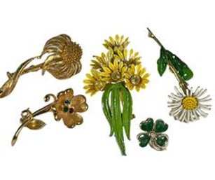 Lot 5 Vintage Enamel And Gold Tone Flower Brooches