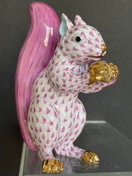 Vtg Herend Figurine Squirrel With Acorn In Raspberry- Purchased In 1996- Always Kept In Curio- Mint Condition