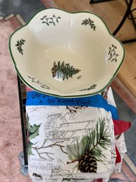 Spode Christmas Bowl Plus 2 Christmas Table Cloths