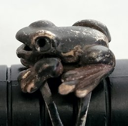 Fantastic Vintage Sterling Silver Dimensional Frog Ring