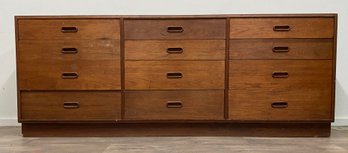 Mid Century Modern Jack Cartwright 12 Drawer Lowboy Dresser For Founders